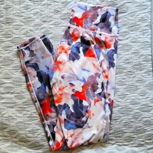 Fabletics - Floral High-waisted Leggings